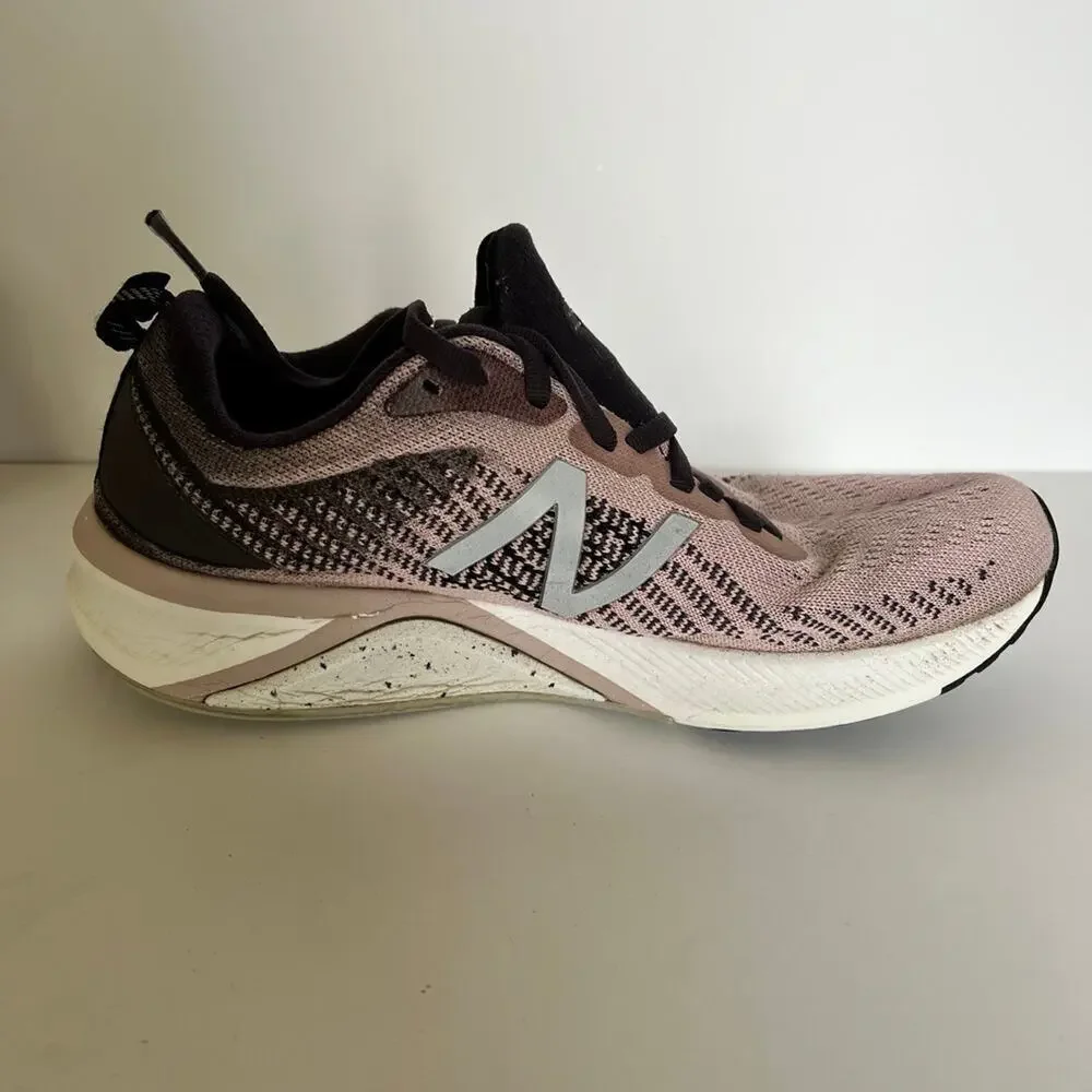 NEW BALANCE 870 Running, lightweight Pink/Plum Color Sneakers, Women’s size 9
